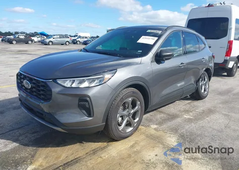 2026 Ford Escape St-Line z USA, uszkodzony, nr VIN 1FMCU0MN2TUA09699